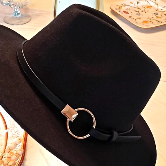 I.N.C Stylish Black Fedora Hat With Adjustable Fit Band. NWT. One Size. - Picture 2 of 11